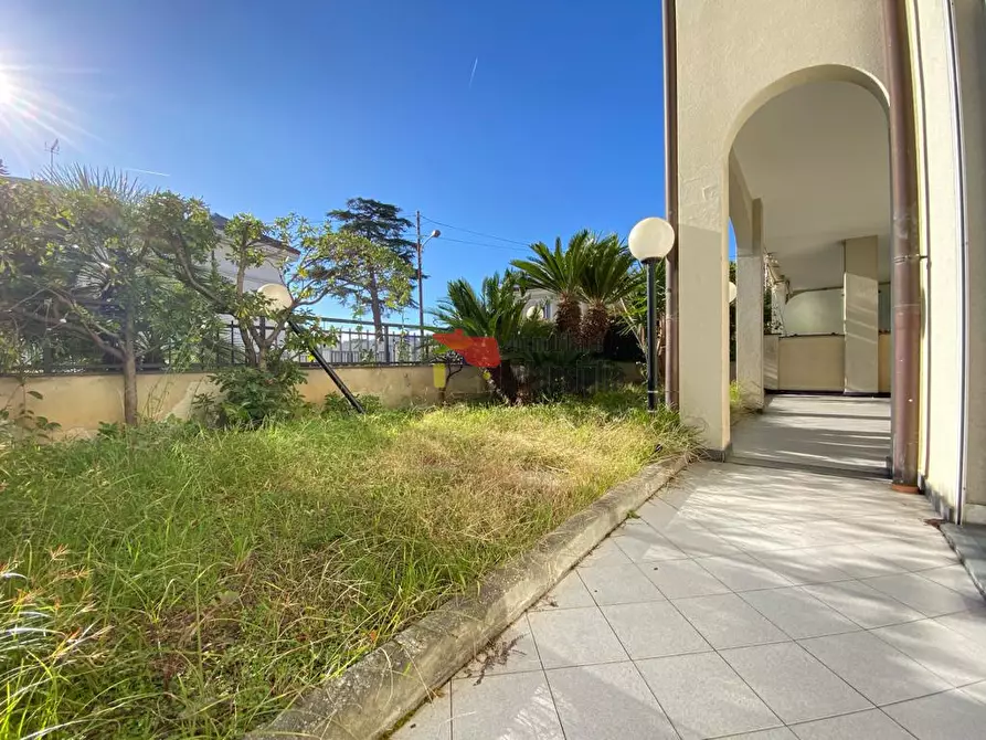 Immagine 22 di Quadrilocale in vendita  in Strada Solaro 88 a San Remo