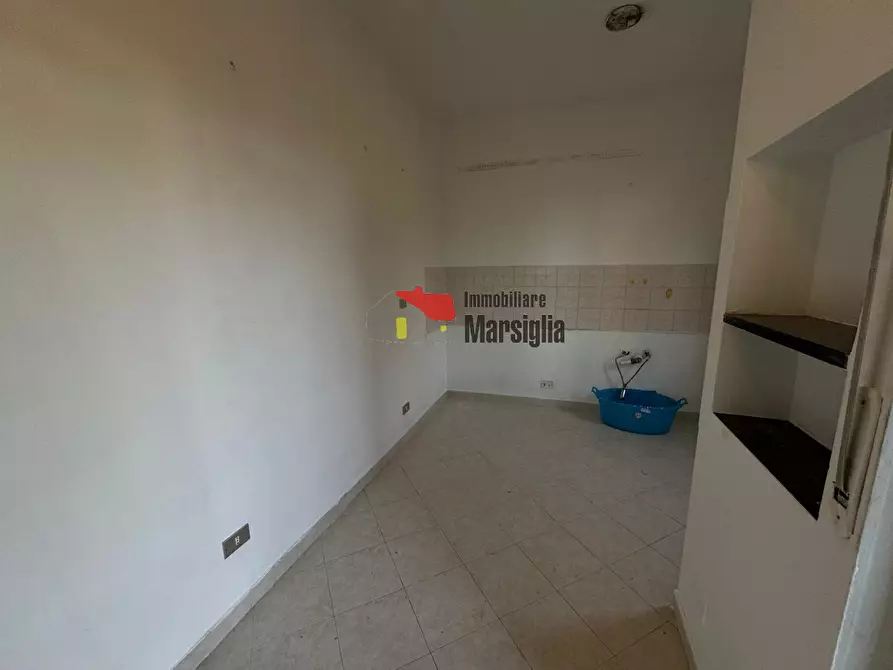 Immagine 12 di Trilocale in vendita  in Strada Bonmoschetto 8 a San Remo