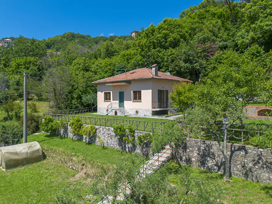 Immagine 1 di Casa indipendente in vendita  a Uscio