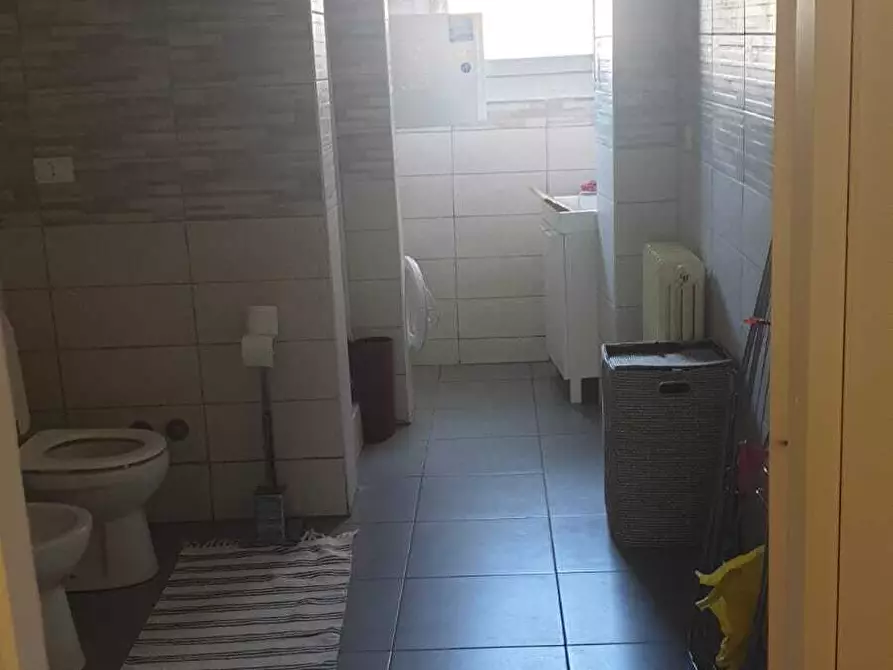 Immagine 12 di Palazzo in vendita  a Torino