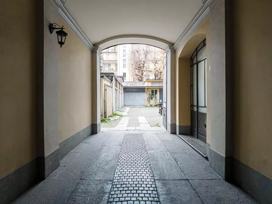 Immagine 30 di Bilocale in vendita  in Via Bertola a Torino