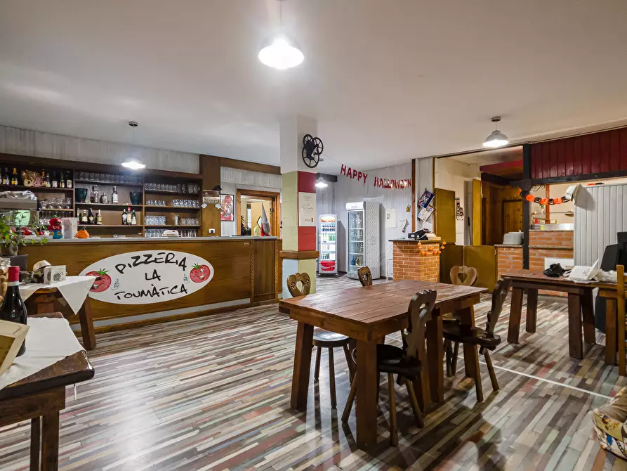 Immagine 10 di Bar / Ristorante in vendita  in Via Losa a Pessinetto