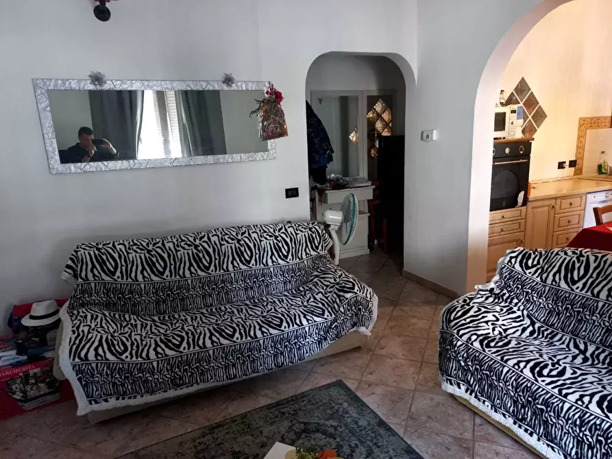 Immagine 11 di Trilocale in vendita  a Livorno