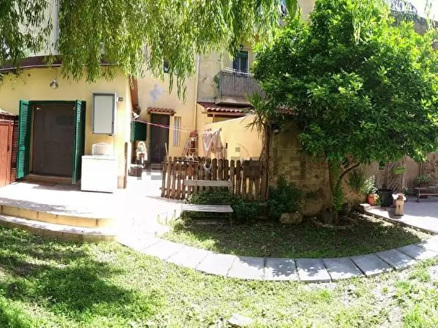 Immagine 6 di Trilocale in vendita  a Livorno