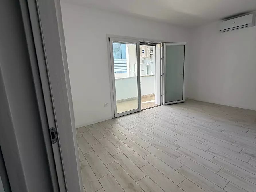 Immagine 14 di Appartamento in vendita  in Via Pratica di Mare a Pomezia