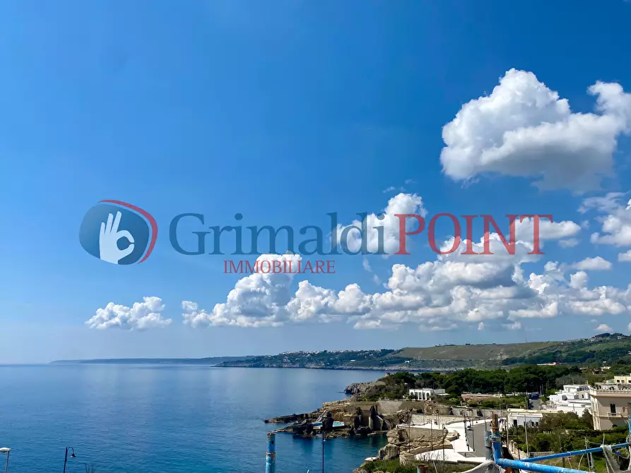 Immagine 1 di Bilocale in vendita  in Via Umberto I 76 a Santa Cesarea Terme