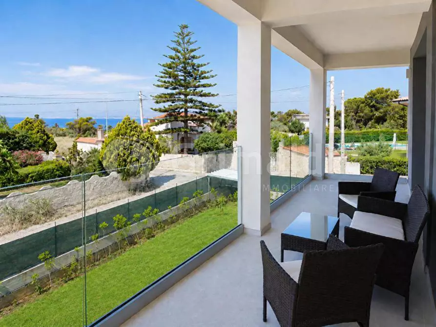 Immagine 10 di Villa in affitto  a Siracusa