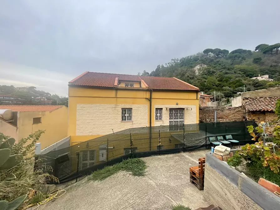 Immagine 46 di Casa indipendente in vendita  in ctd Scoppo 62 a Messina