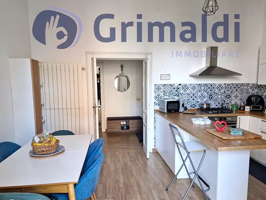 Immagine 6 di Bilocale in affitto  in Via Vincenzo Gemito 27 a Napoli