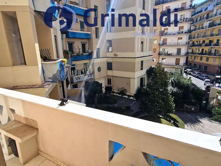 Immagine 10 di Trilocale in vendita  in Via Giacinto Gigante 10 a Napoli