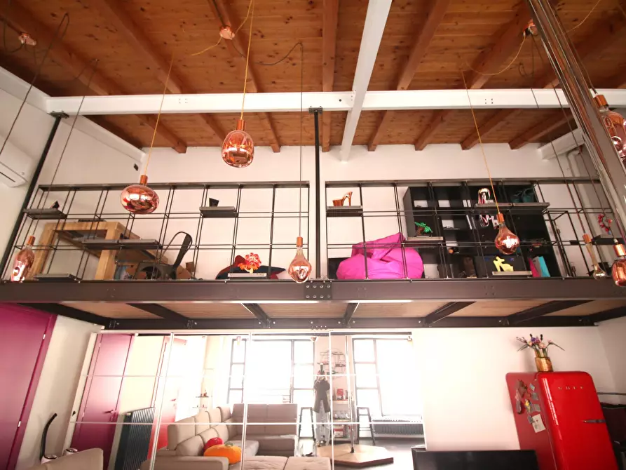Immagine 5 di Loft/Open space in vendita  in Via Francesco Anzani 12 a Como