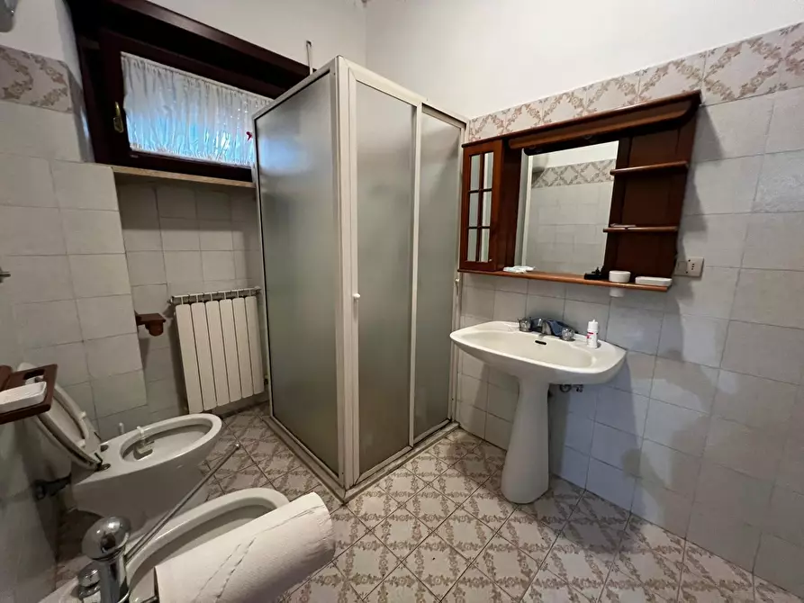Immagine 12 di Quadrilocale in vendita  in via san giacomo 92 a Nettuno