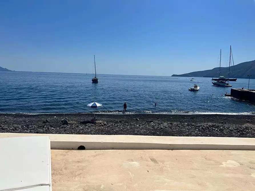 Immagine 15 di Casa indipendente in vendita  in via Umberto I 1 a Santa Marina Salina