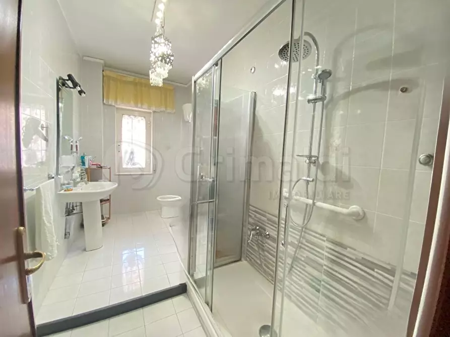 Immagine 8 di Trilocale in vendita  a Giugliano In Campania