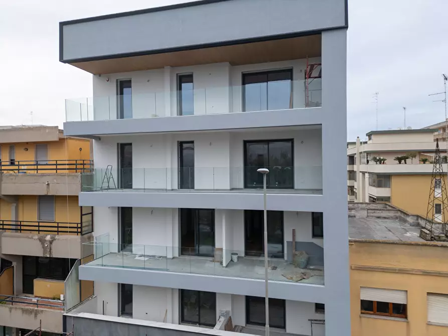 Immagine 38 di Quadrilocale in vendita  in Via Benedetto Croce 5656 a Lecce