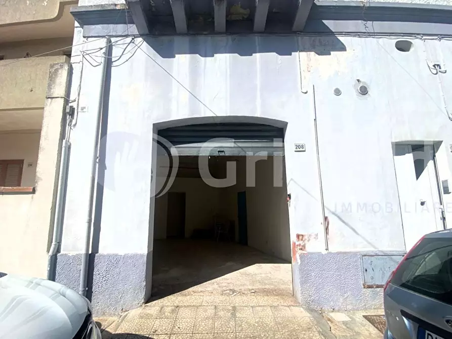 Immagine 1 di Laboratorio in vendita  in Via Roma 113 a Sannicola