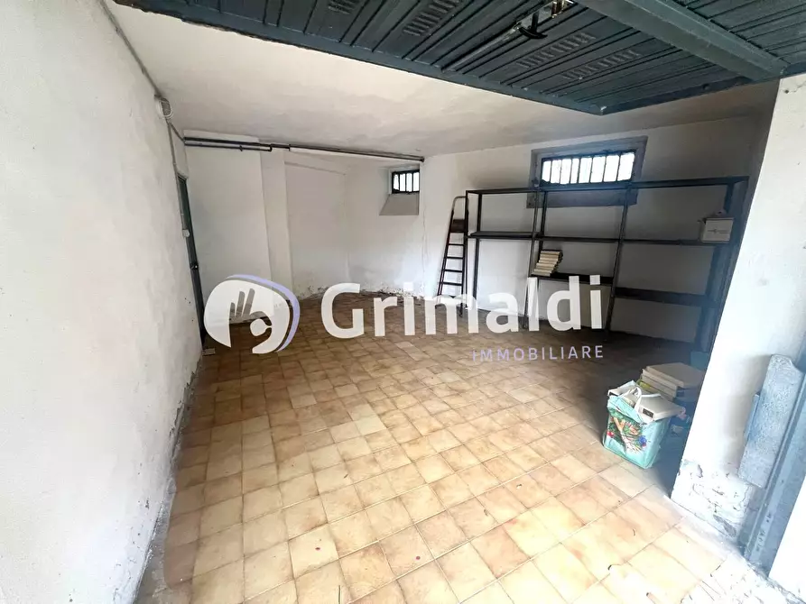 Immagine 17 di Trilocale in vendita  in Via Alessandro di Gifflenga 7 a Vercelli