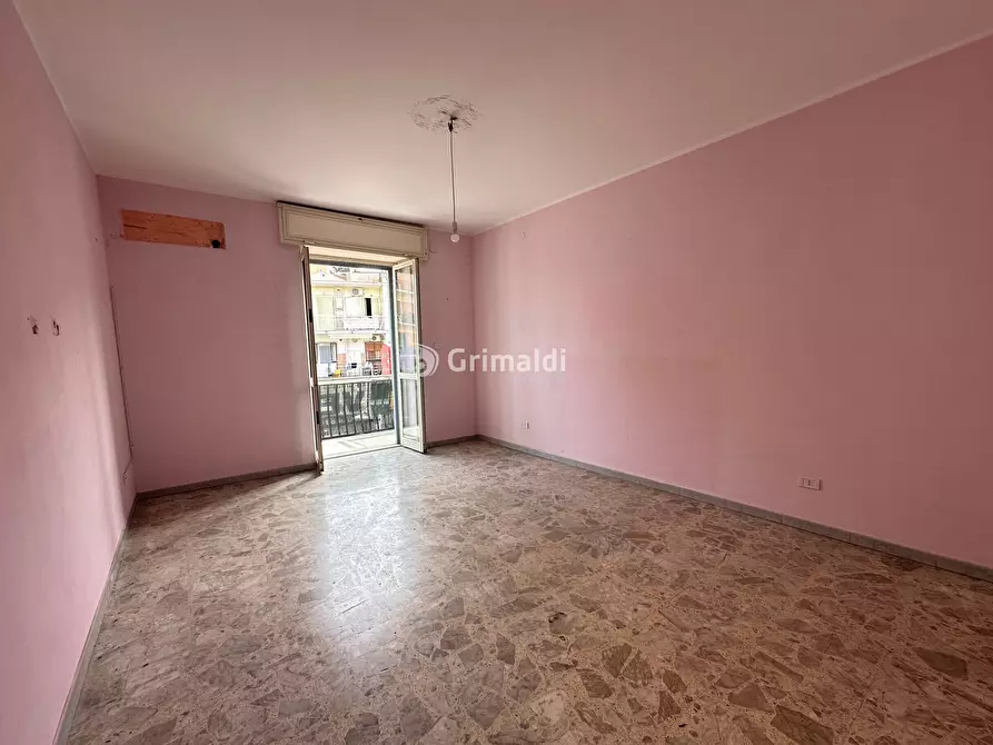 Immagine 6 di Trilocale in vendita  in Via Nazionale delle Puglie 27 a Casalnuovo Di Napoli