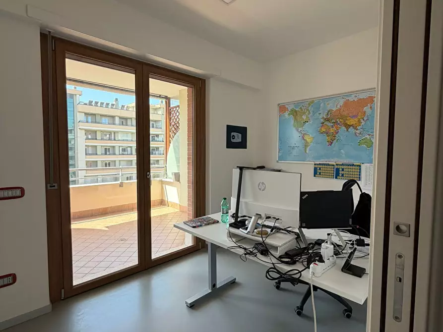 Immagine 18 di Appartamento in vendita  in Via Francesco Menzio a Roma