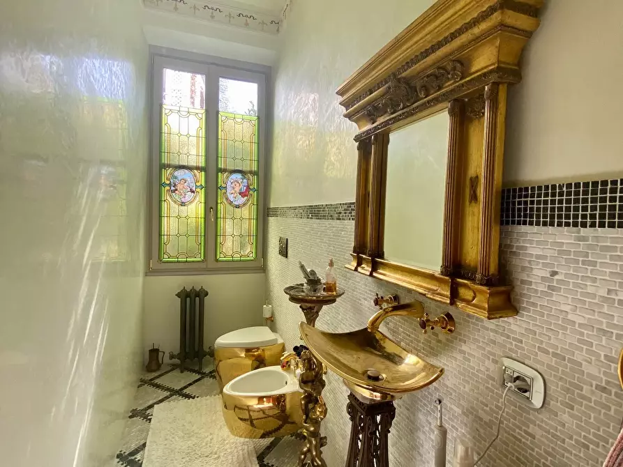 Immagine 24 di Villa in affitto  in Via Milano 6 a Dizzasco