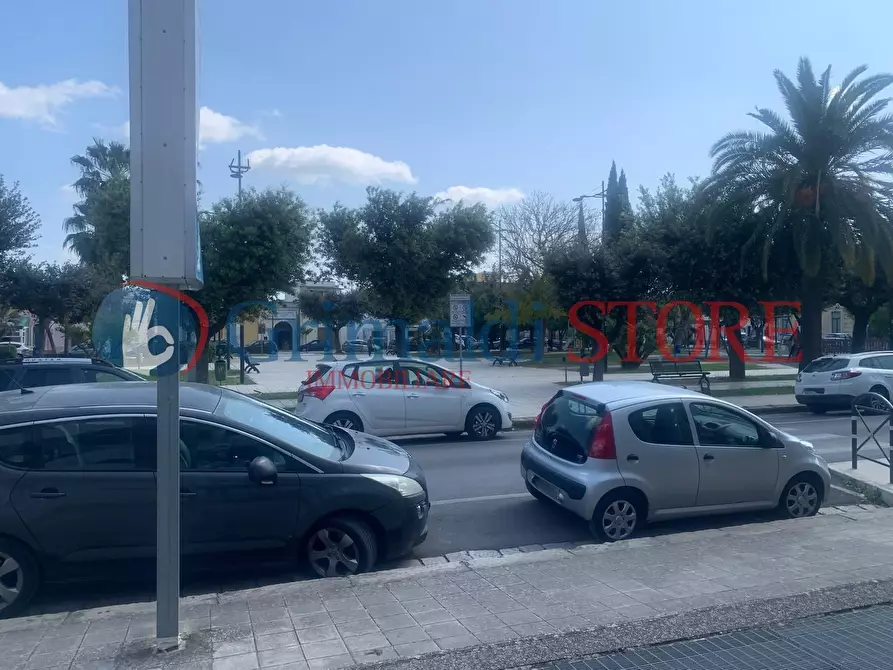 Immagine 28 di Locale commerciale in vendita  in Via Pacinotti 19 a Campi Salentina