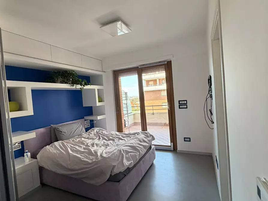 Immagine 10 di Appartamento in vendita  in Via Francesco Menzio a Roma