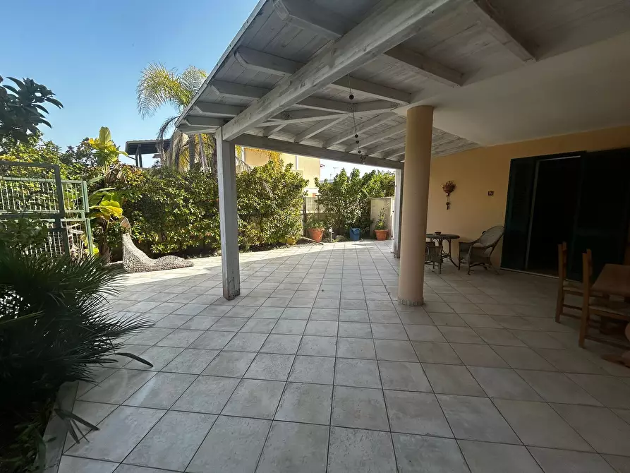 Immagine 2 di Casa bifamiliare in vendita  in Via Bice Valori 2 a Melendugno