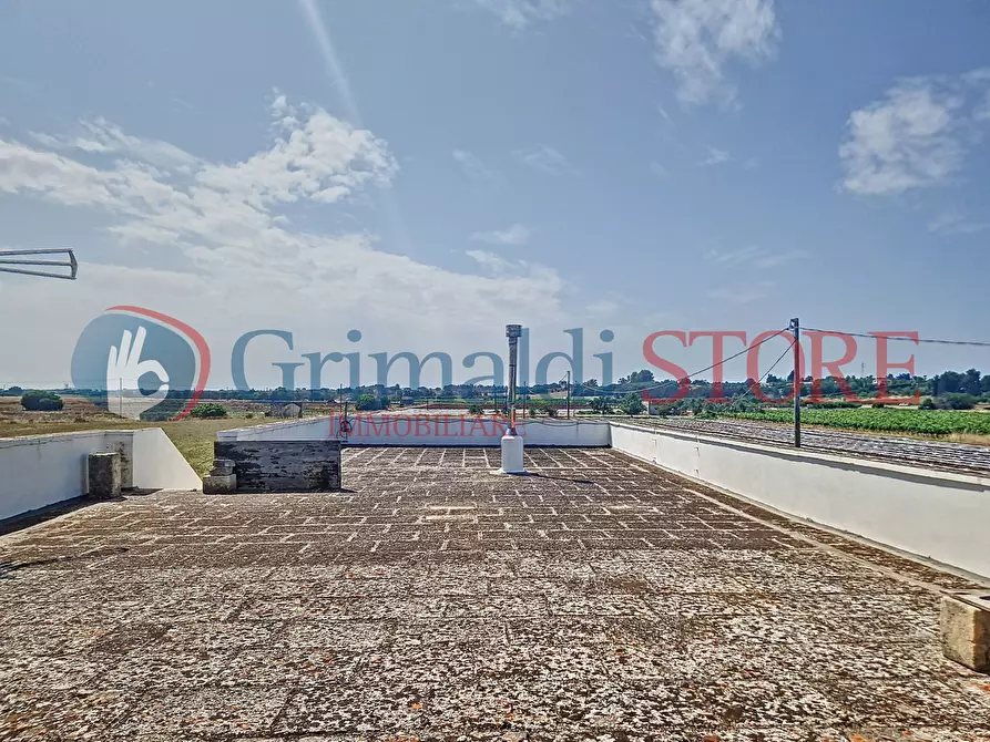 Immagine 4 di Villa in vendita  a Galatina