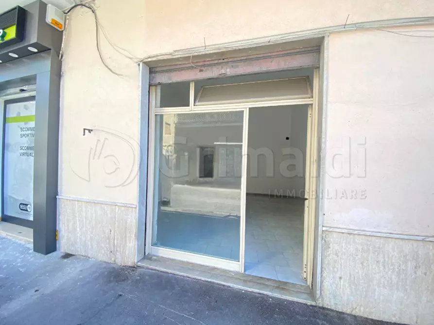 Immagine 5 di Locale commerciale in affitto  a Sant'antimo