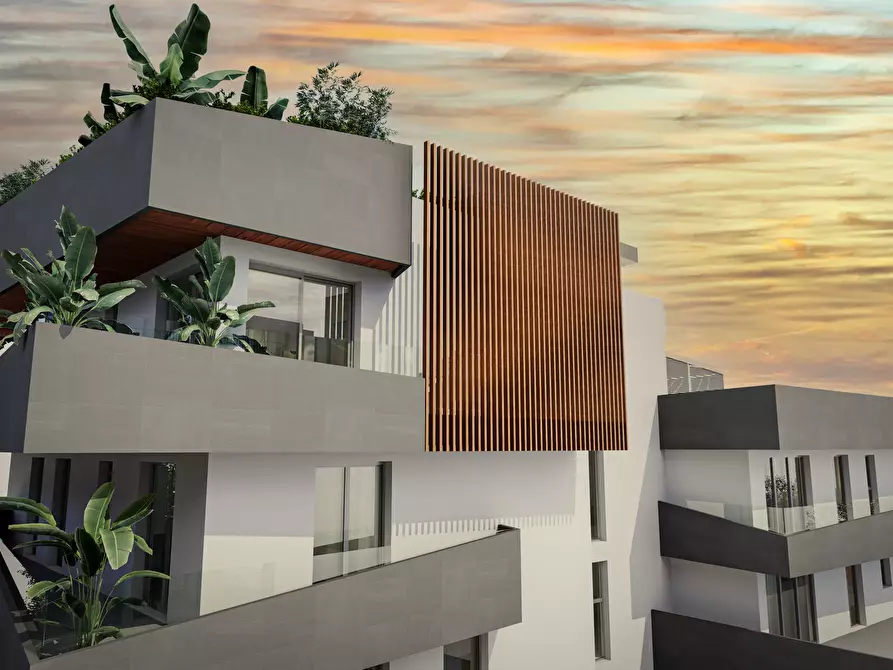 Immagine 11 di Quadrilocale in vendita  in Via Vincenzo Balsamo 6 a Lecce