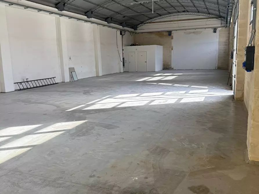 Immagine 8 di Magazzino in affitto  in Via Lequile 175 a Lecce