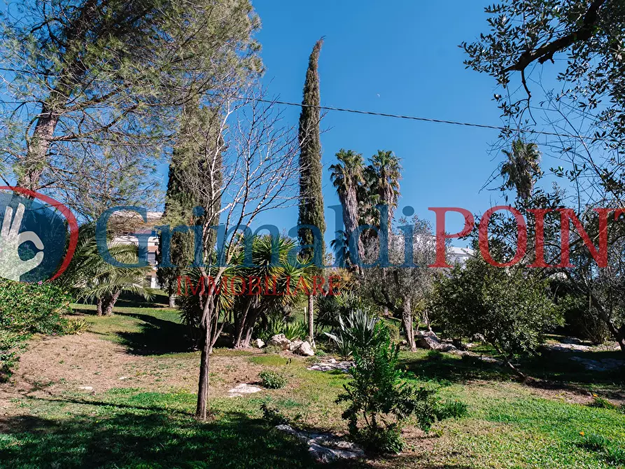 Immagine 44 di Villa in vendita  in Via Villa Bellavista 70 a Lecce