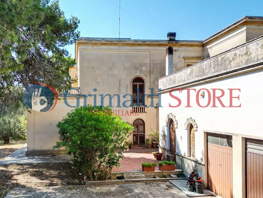 Immagine 71 di Villa in vendita  in Via Vecchia Carmiano a Lecce