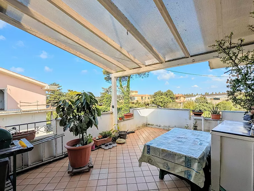 Immagine 25 di Trilocale in vendita  in Via Etna 10/d a Aprilia