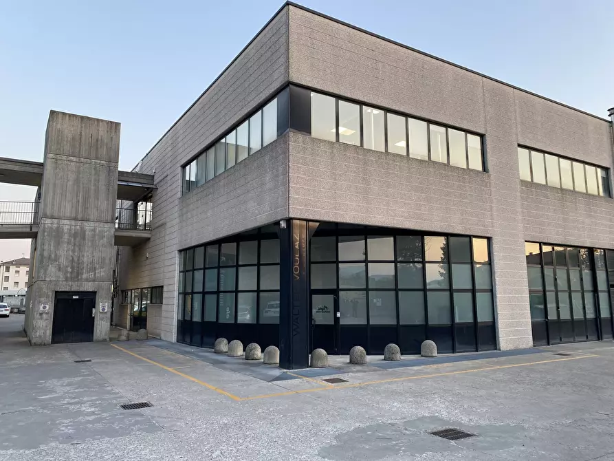 Immagine 3 di Ufficio in affitto  in Via Plinio 1 a Grandate