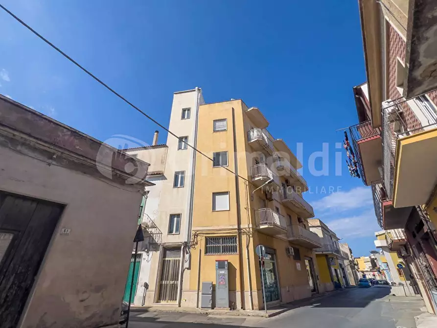 Immagine 14 di Appartamento in vendita  in Via Achille Vaccarisi 106 a Avola