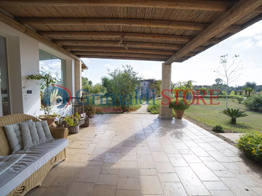 Immagine 1 di Villa in vendita  in Via Sardegna 19 a Monteroni Di Lecce