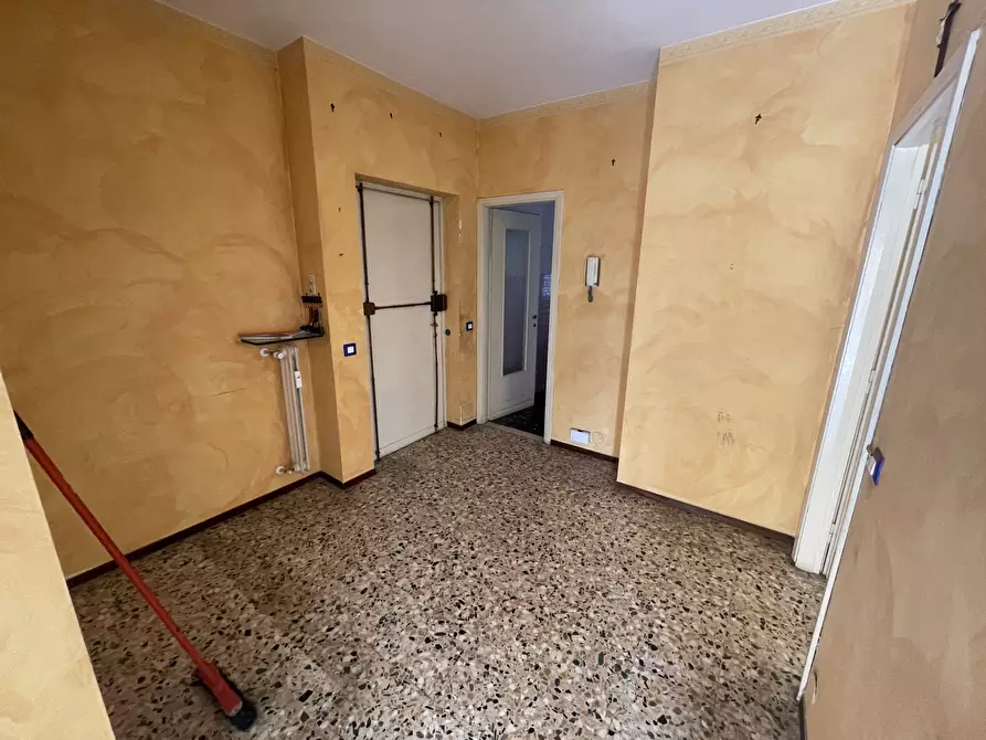 Immagine 14 di Trilocale in vendita  in Viale Alessandro Volta 53 a Novara