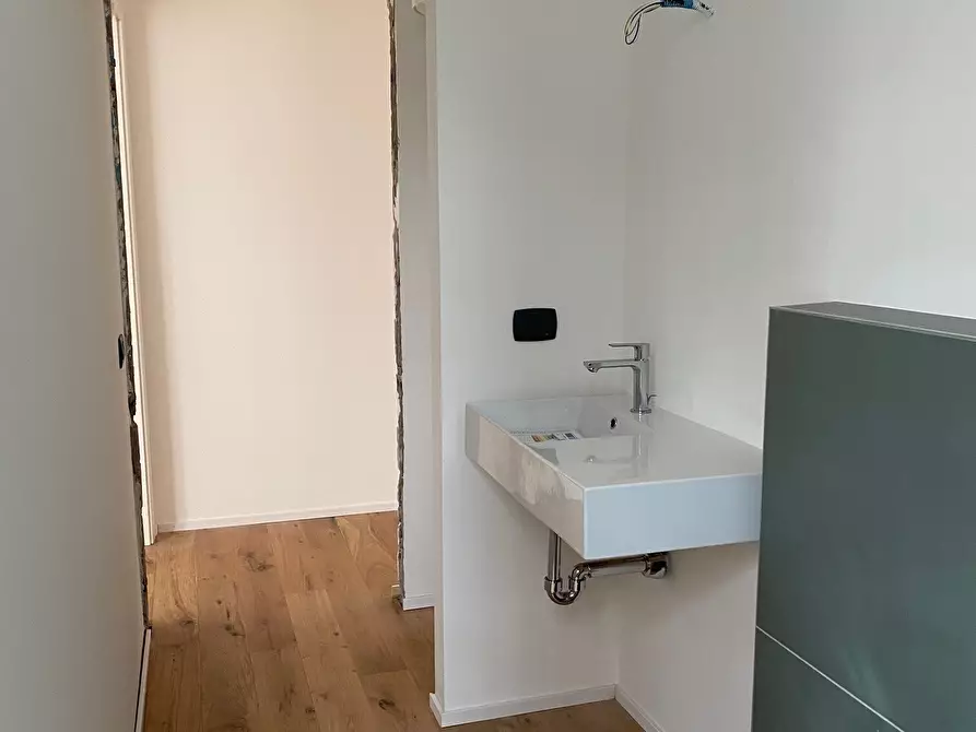 Immagine 10 di Trilocale in vendita  in Viale per S. Fermo della Battaglia 18 a Como