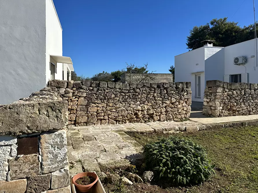 Immagine 6 di Villa in vendita  in Contrada Montestazzo 1 a Carovigno