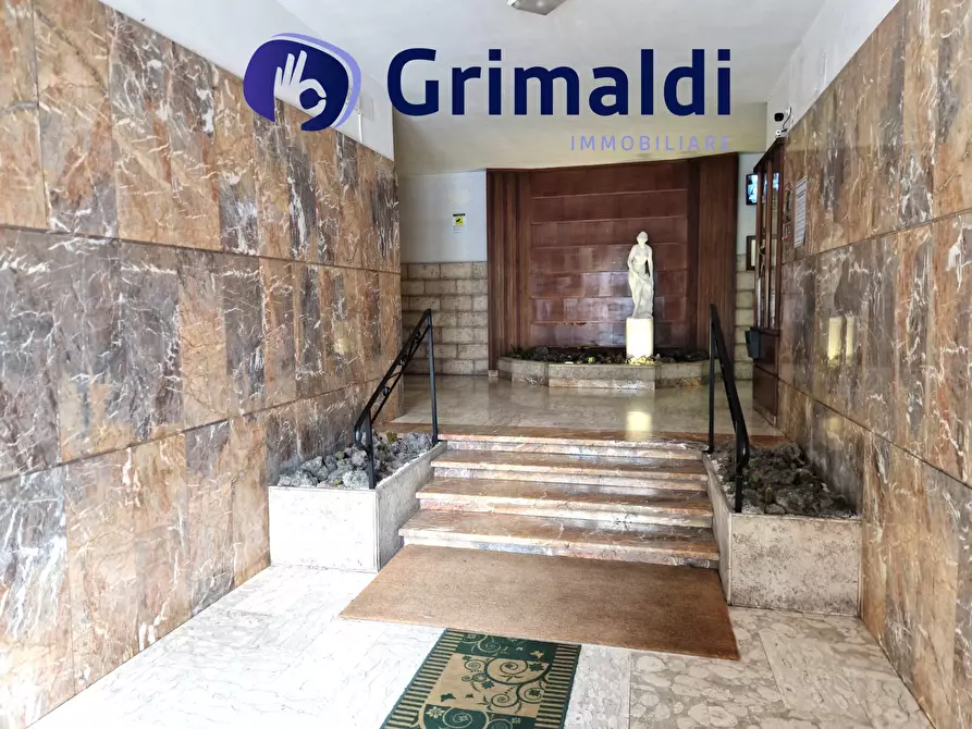 Immagine 2 di Quadrilocale in vendita  a Napoli