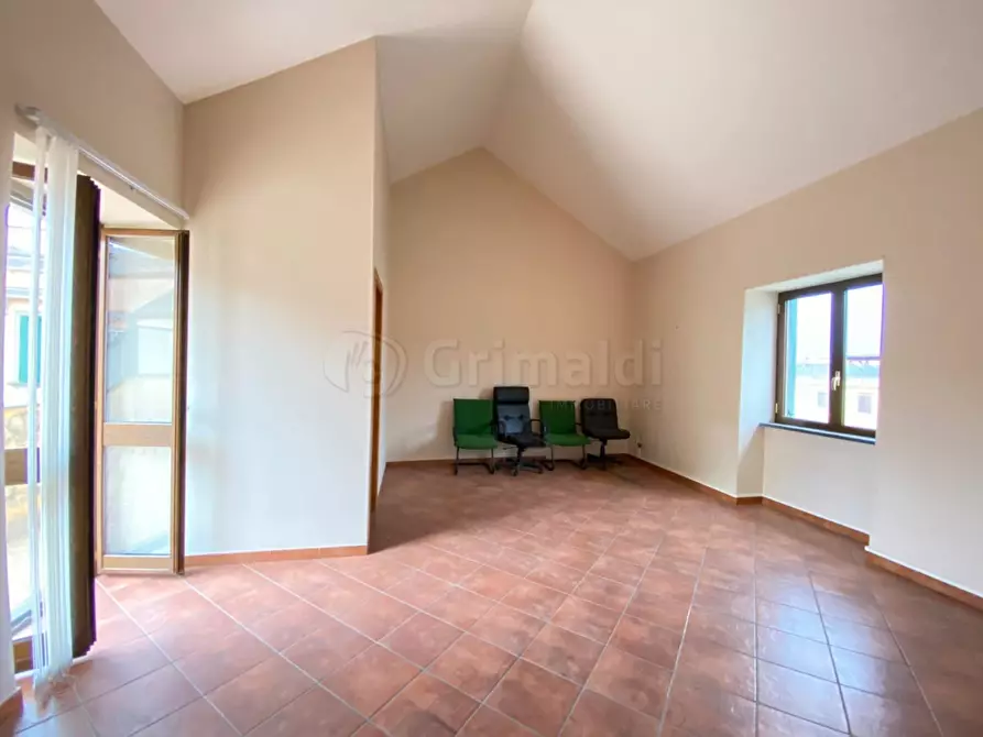 Immagine 5 di Ufficio in affitto  a Villaricca