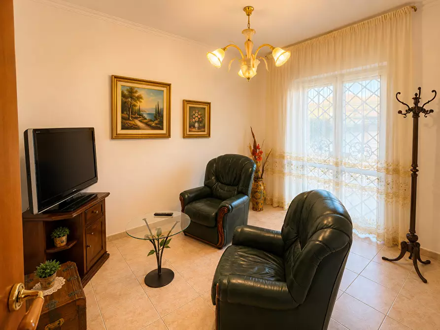 Immagine 10 di Casa bifamiliare in vendita  in Via del Triangolo 8 a Anzio