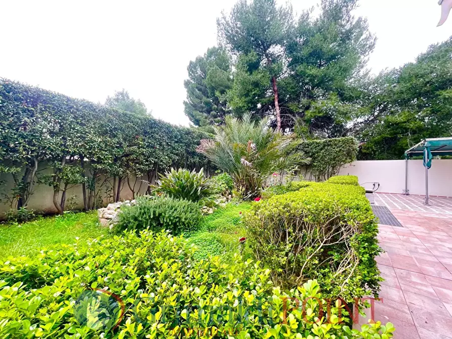 Immagine 41 di Quadrilocale in vendita  in Via Federico Zeri 3 a Lecce