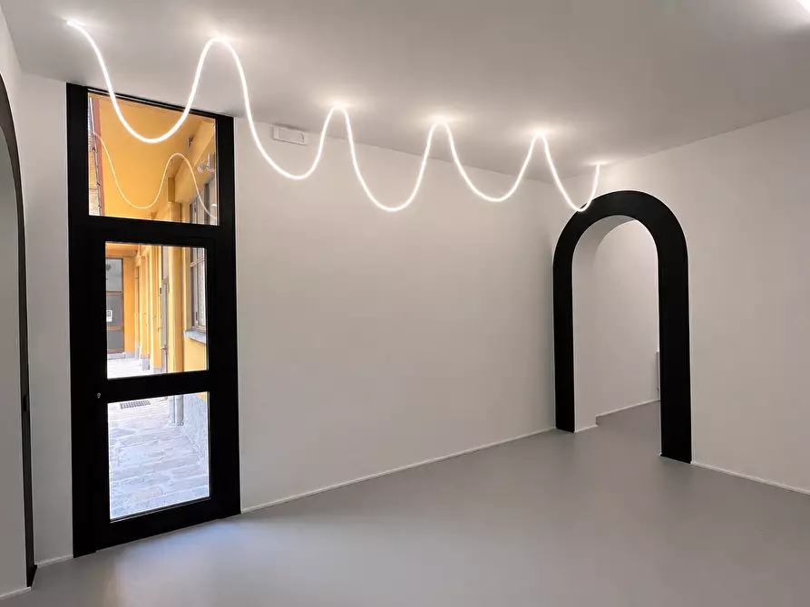 Immagine 8 di Showroom in vendita  in Via Giovanni Antonio Amadeo 85 a Milano