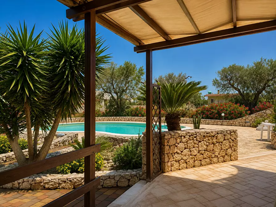 Immagine 30 di Villa in vendita  a San Vito Dei Normanni