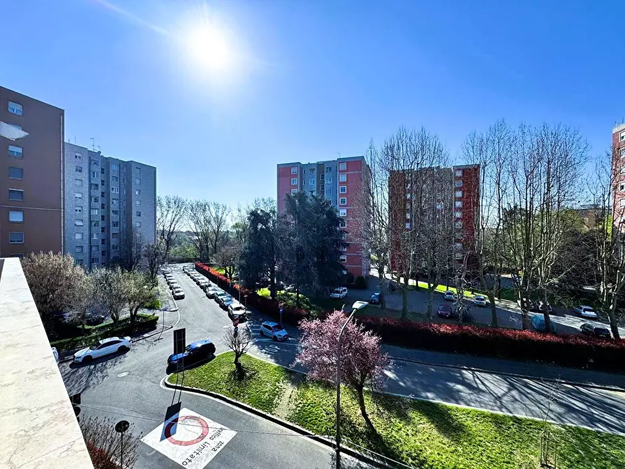 Immagine 3 di Appartamento in vendita  in Via delle Betulle 2 a Milano