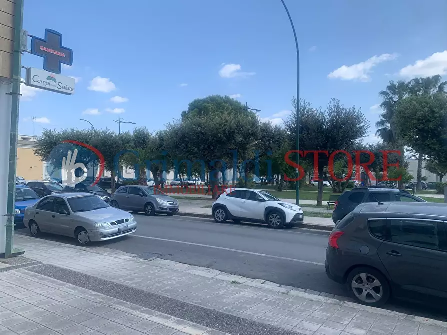 Immagine 27 di Locale commerciale in vendita  in Via Pacinotti 19 a Campi Salentina