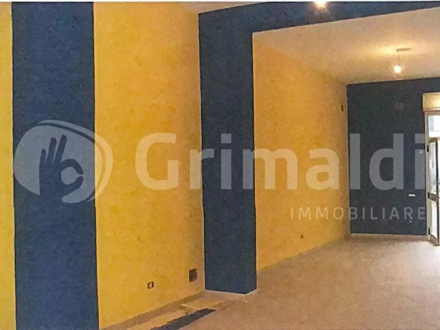 Immagine 6 di Locale commerciale in affitto  in Corso Trieste 86/bis a Telese Terme
