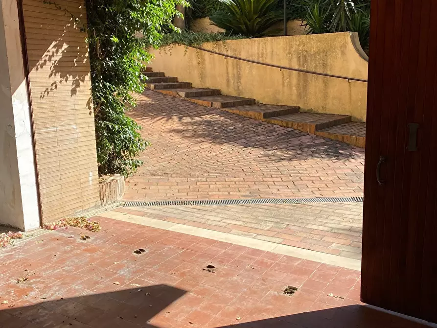 Immagine 7 di Garage in vendita  in VIA PEGASO 2 a Anzio